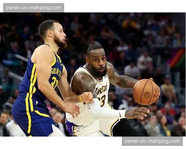 库里39分，詹姆斯三双，湖人加时击败勇士挺进季后赛