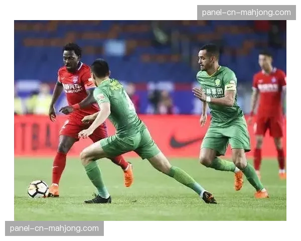 通讯:争议判罚后的48小时,记录VAR裁判室的决策与压力。 通讯:争议判罚后的48小时,记录VAR裁判室的决策与压力。